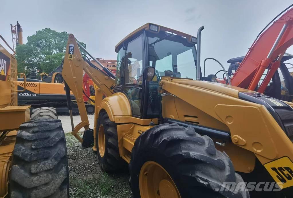 JCB 4 CX لوادر ذات جرافات عكسية