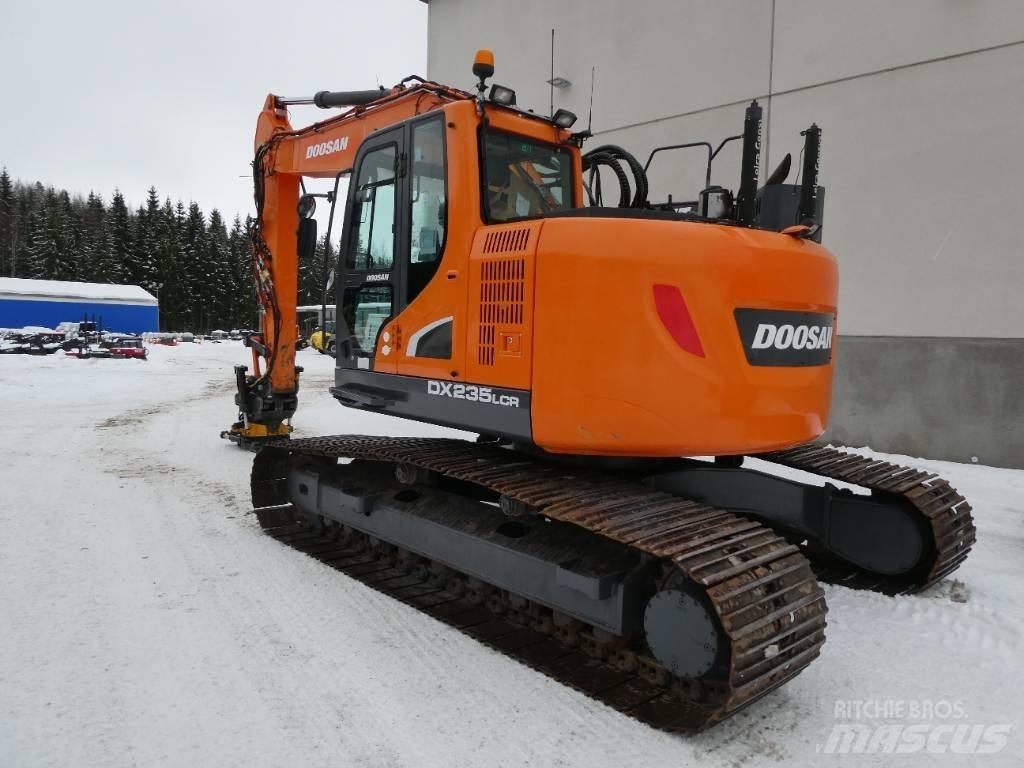 Doosan DX 235 LCR-5 حفارات زحافة