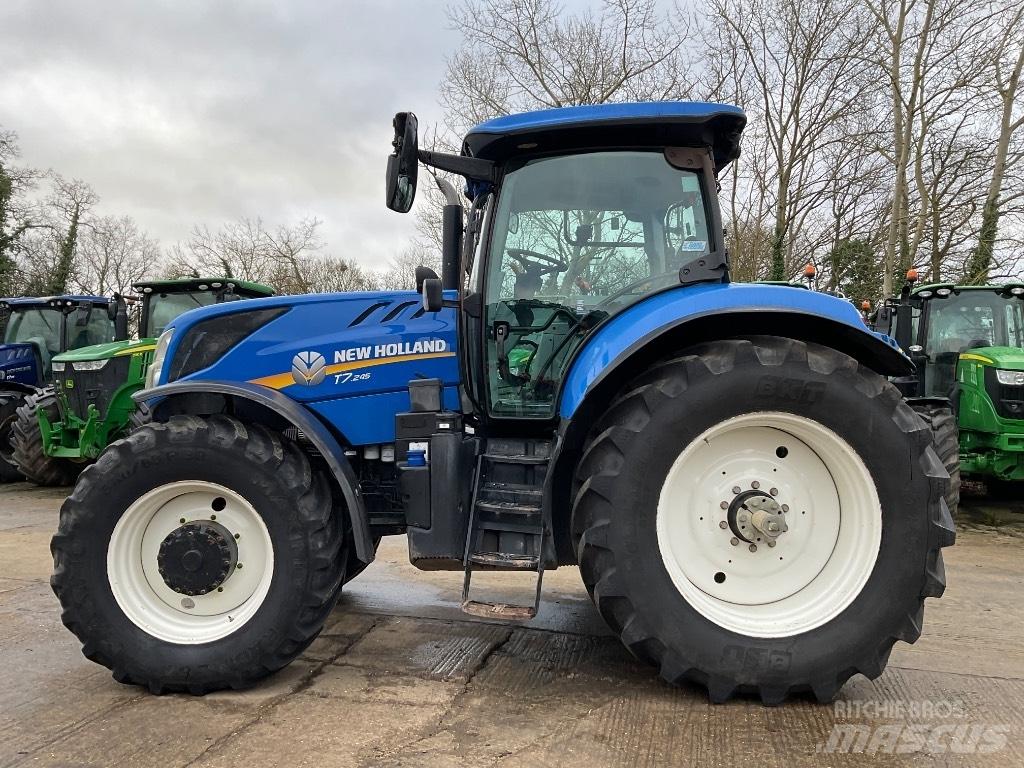 New Holland T 7.245 الجرارات