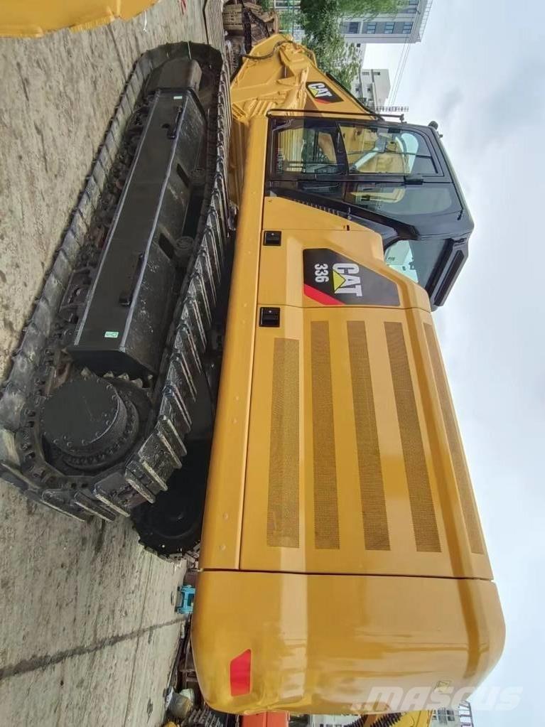 CAT 336 GC حفارات زحافة