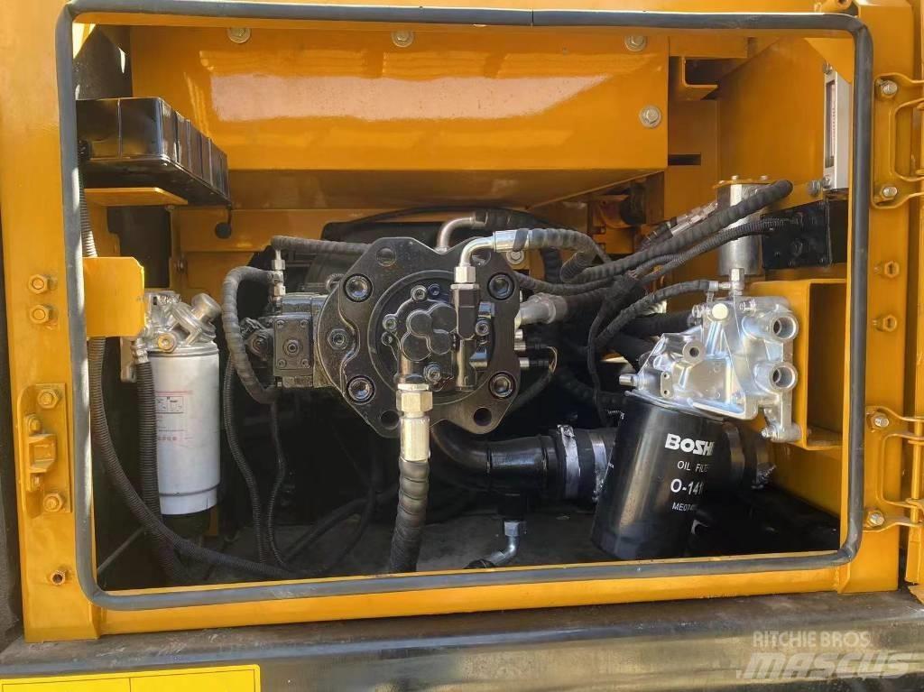 Sany SY215 C حفارات زحافة