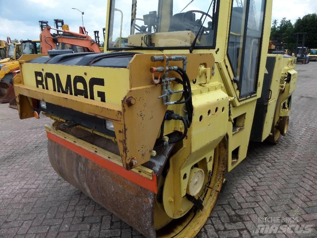 Bomag BW 164 AD-2 مداحل ثنائية الاسطوانة