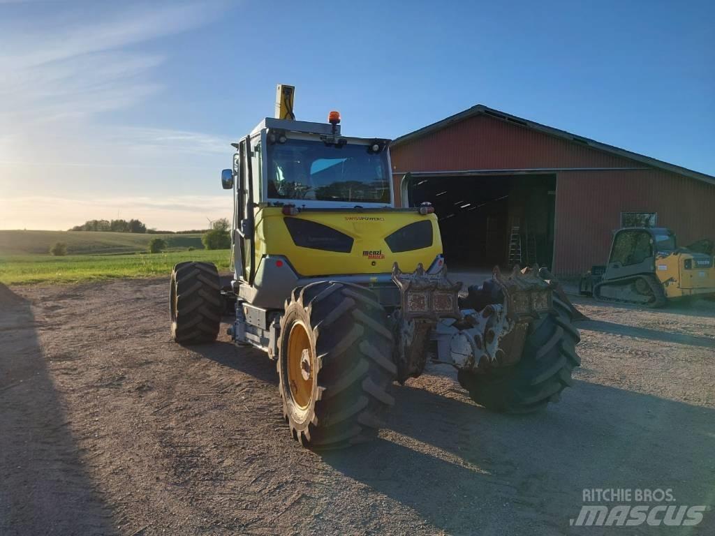 Menzi Muck M545 حفارات بعجل