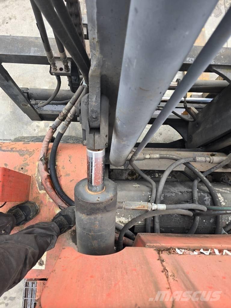 Kalmar DC 12-1200 شاحنات الديزل