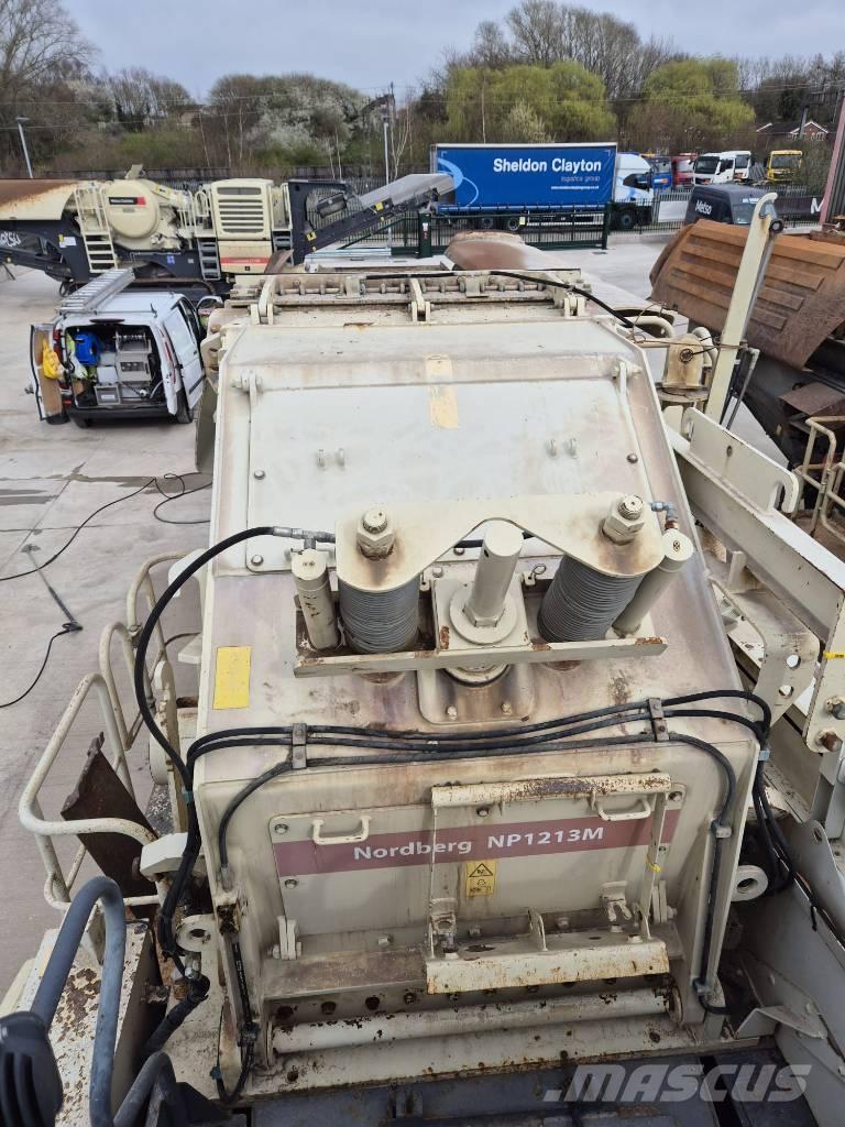 Metso LT 1213 جراشات