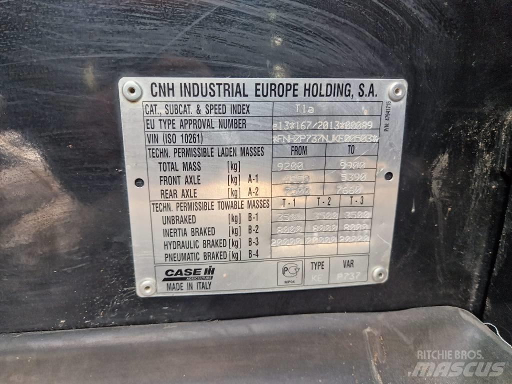 Case IH Farmlift 737 مناولات متداخلة