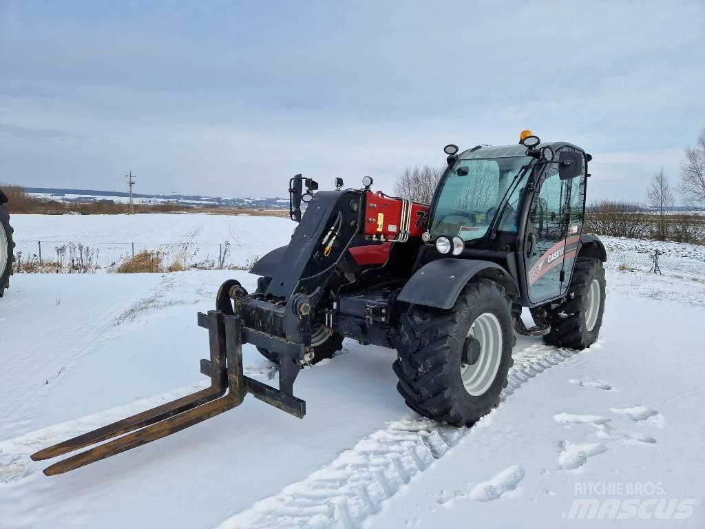 Case IH Farmlift 737 مناولات متداخلة