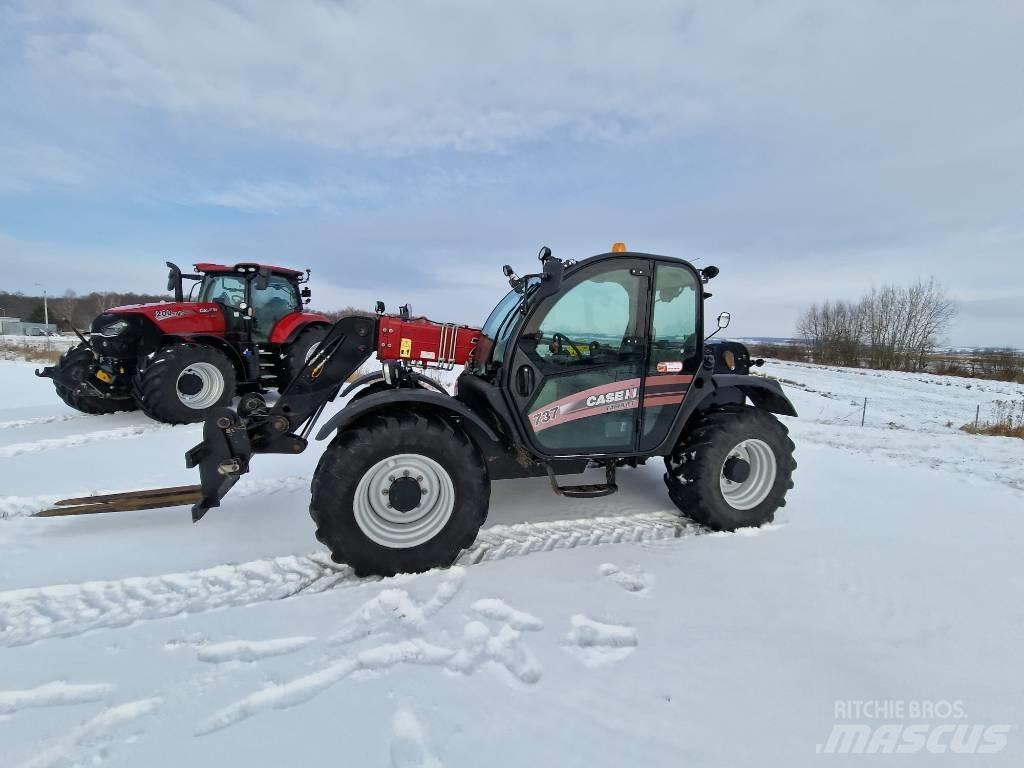 Case IH Farmlift 737 مناولات متداخلة