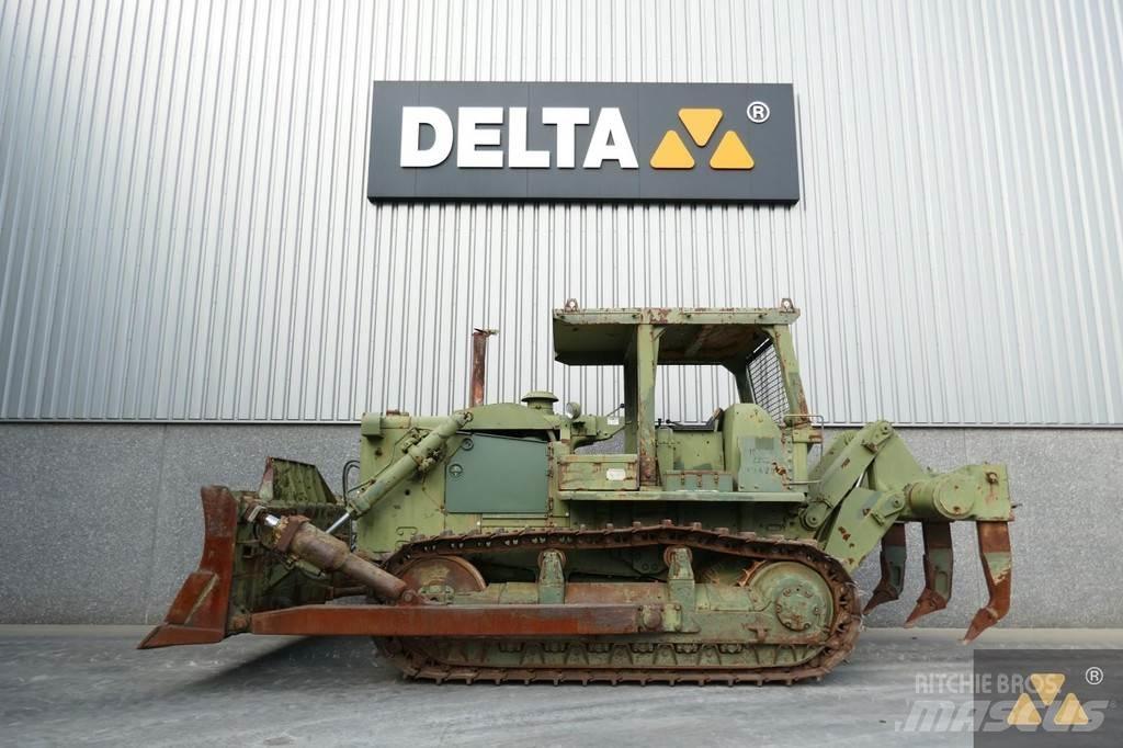 CAT D7F Ex-army بلدوزرات مجنزرة