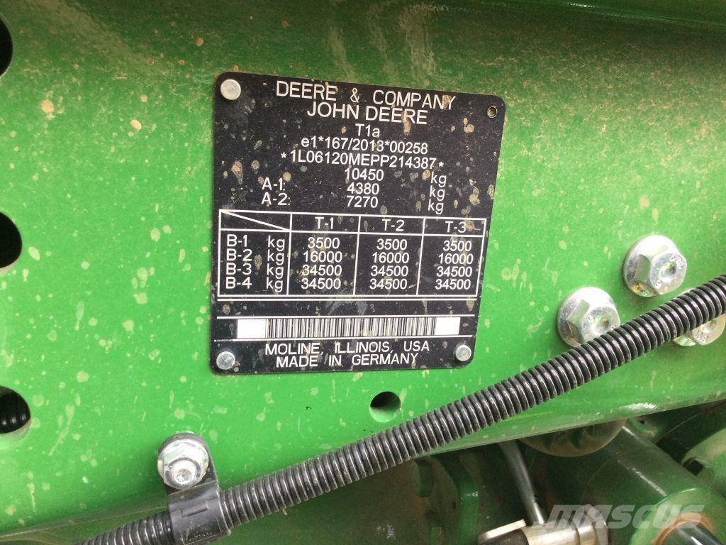 John Deere 6120 M الجرارات