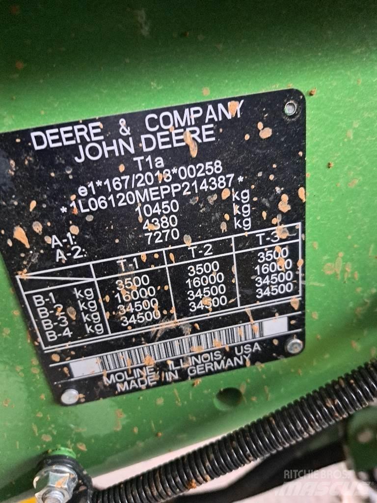 John Deere 6120 M الجرارات