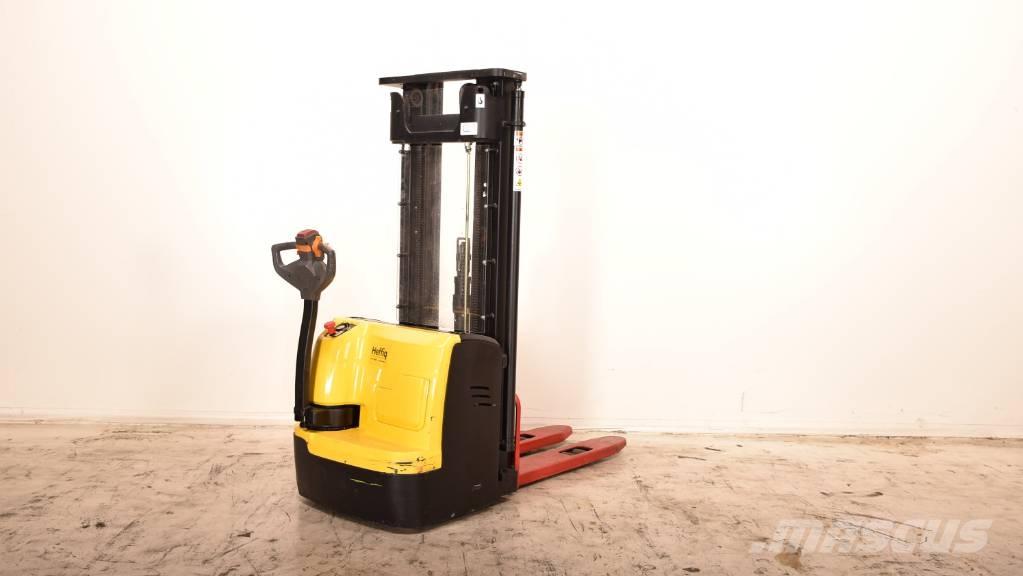 Hyster S1.5UT-24 معدات التكديس الجوالة