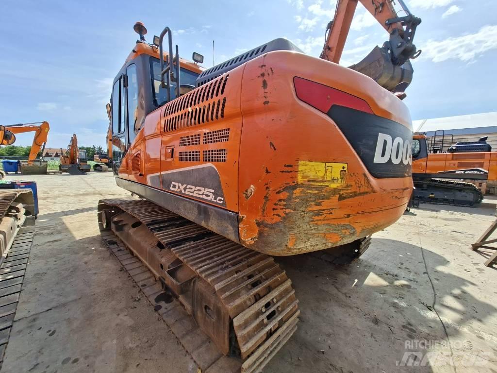 Doosan DX 225 LC-5 حفارات زحافة
