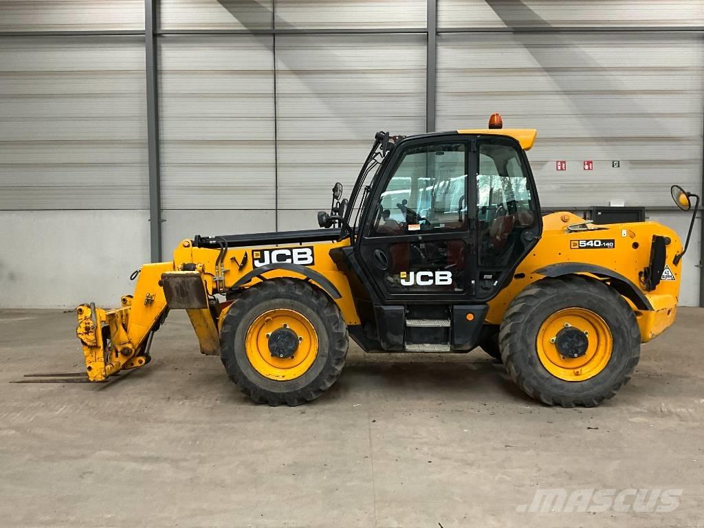 JCB 540-140 مناولات متداخلة