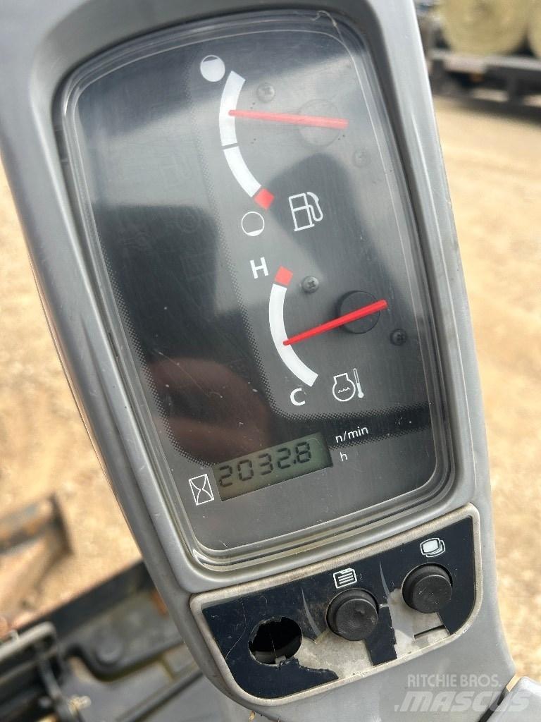 Kubota KX 015-4 حفارات صغيرة أقل من 7 طن (حفارات صغيرة)