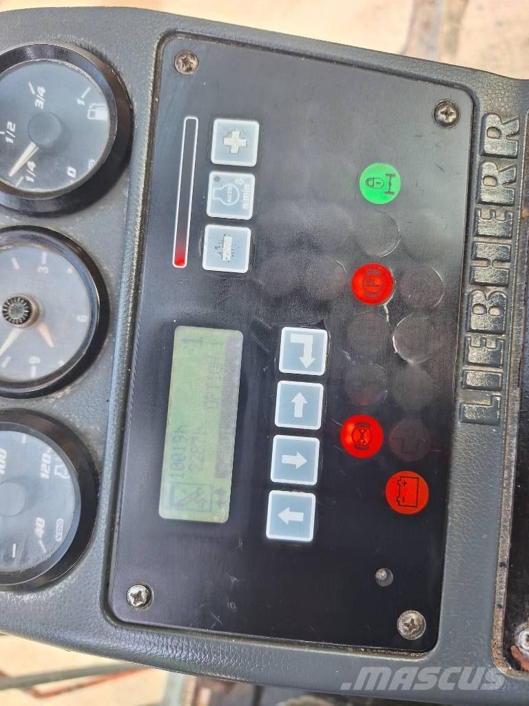 Liebherr A 316 مناولات المخلفات / مناولات صناعية