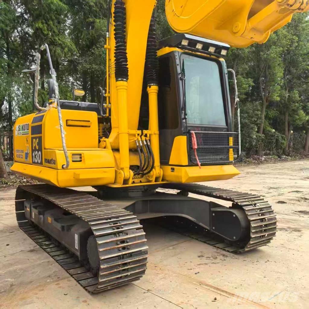 Komatsu PC 130-7 حفارات وسط 7 طن - 12 طن