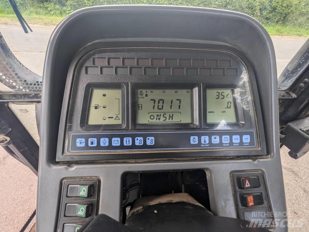 New Holland TS 115 الجرارات