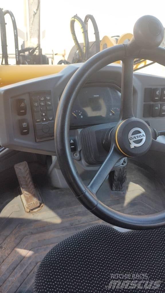 Volvo L 35 G لوادر بعجل