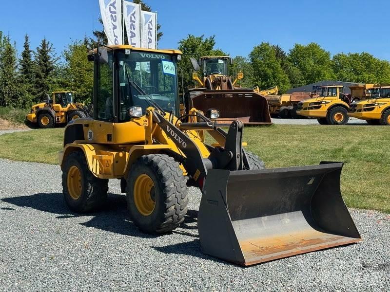 Volvo L 35 G لوادر بعجل