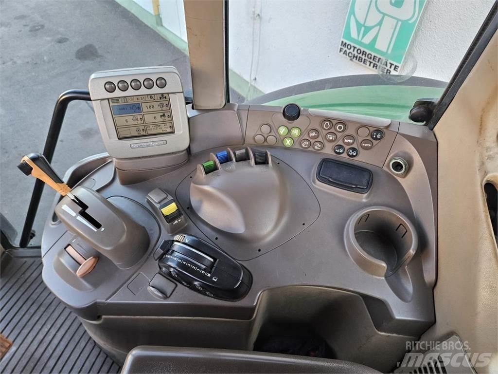 John Deere 7430 الجرارات