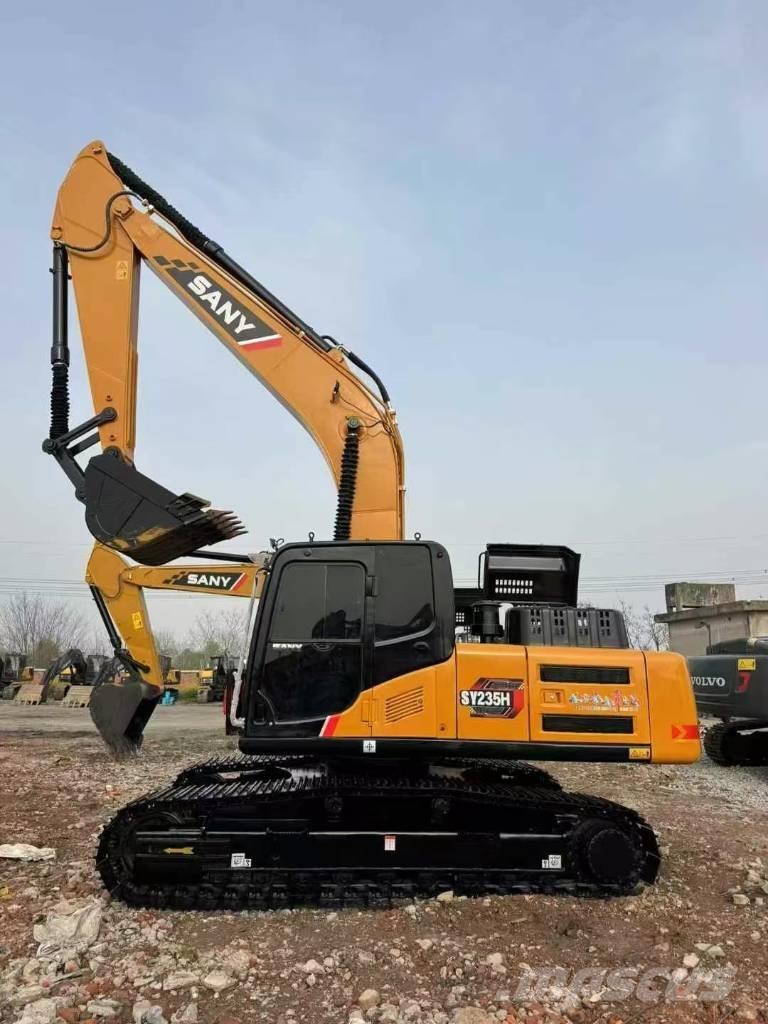 Sany SY 235 H حفارات زحافة