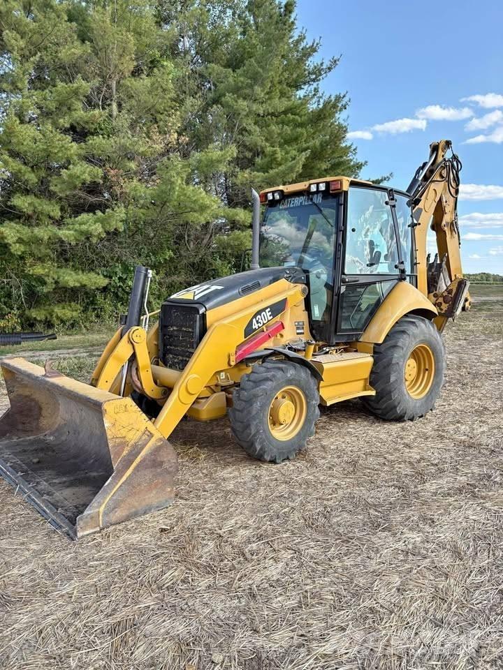 CAT 430 E لوادر ذات جرافات عكسية