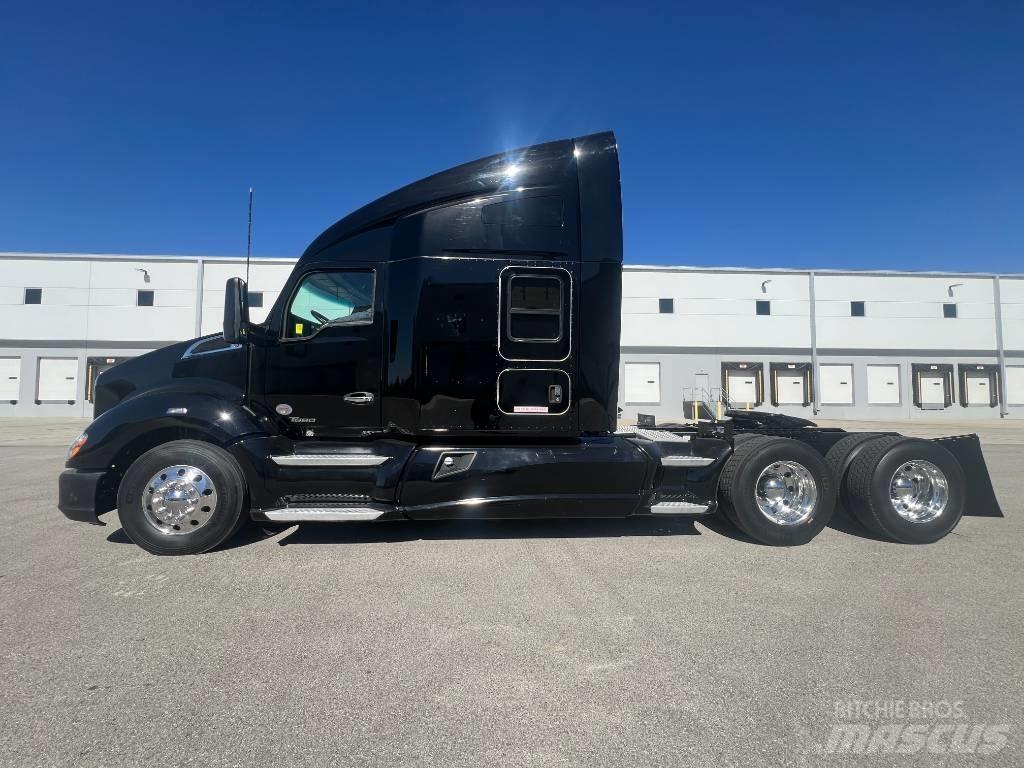 Kenworth T 680 وحدات الجر