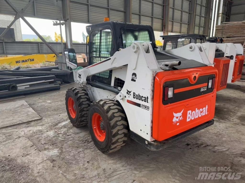 Bobcat S 630 لوادر انزلاقية التوجيه