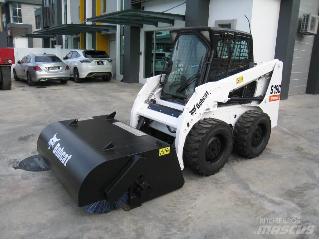 Bobcat S 160 لوادر انزلاقية التوجيه