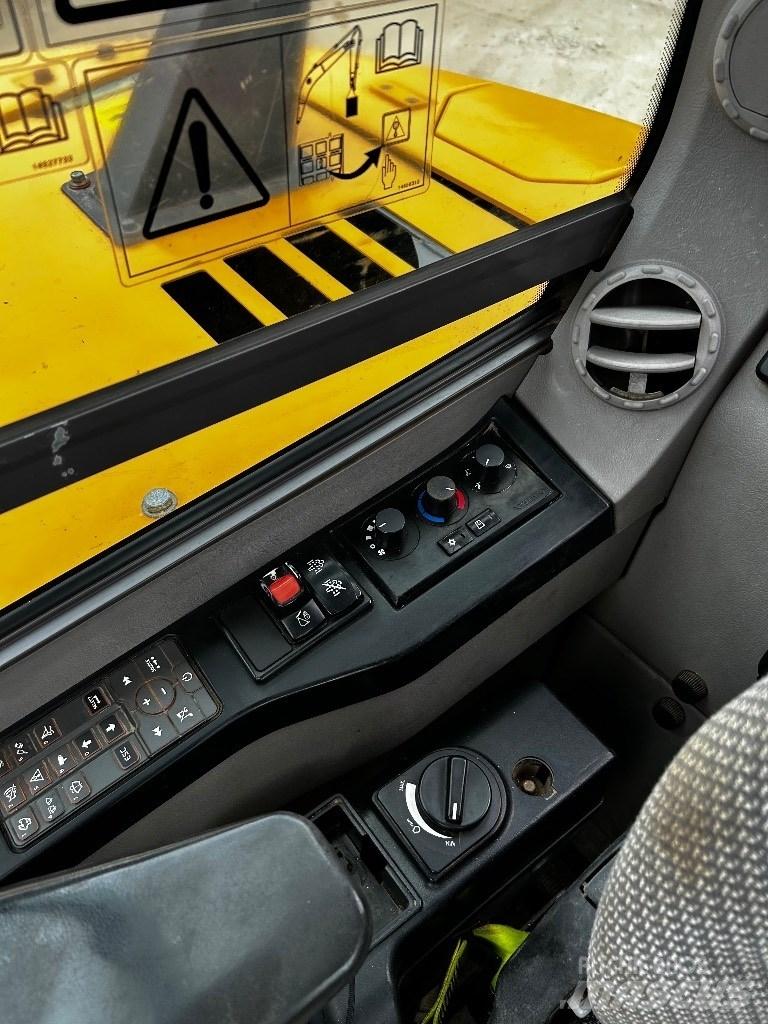 Volvo ERC 88 D حفارات وسط 7 طن - 12 طن