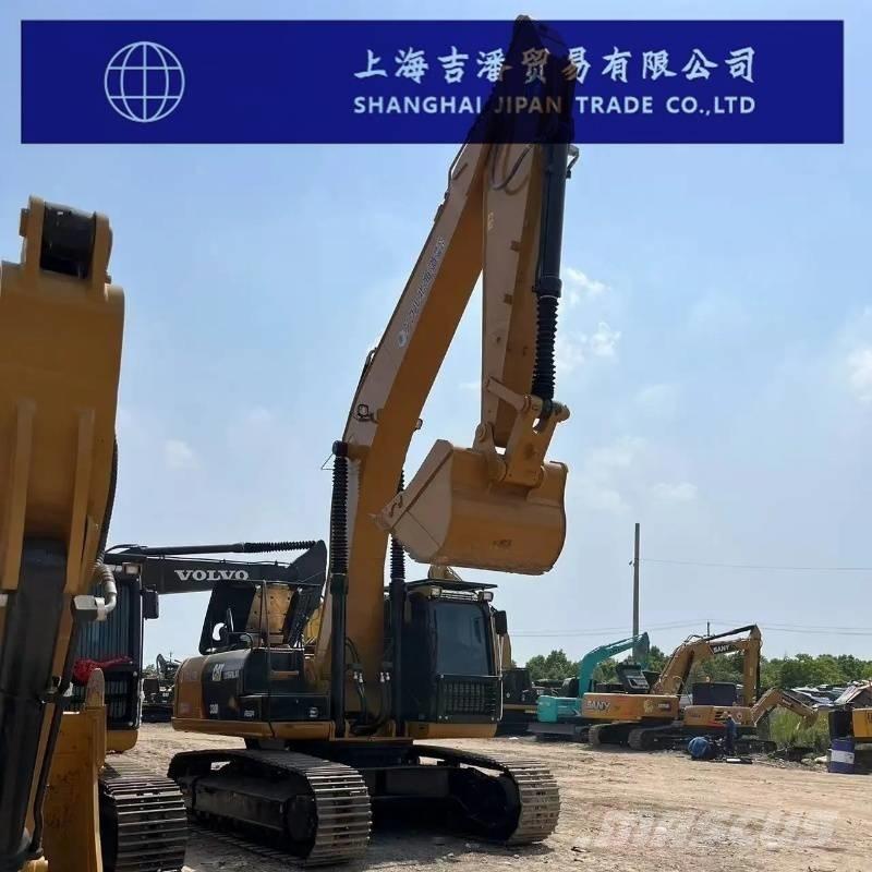 CAT 330 D حفارات زحافة