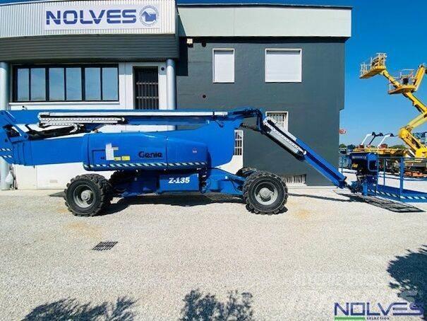 Genie Z135/70 رافعات سلة مفصلية