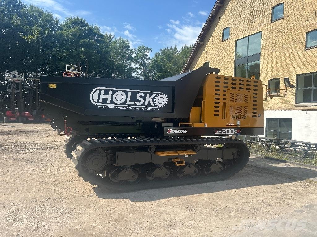 Morooka MST 200 CR عربات نقل قلابة مجنزرة