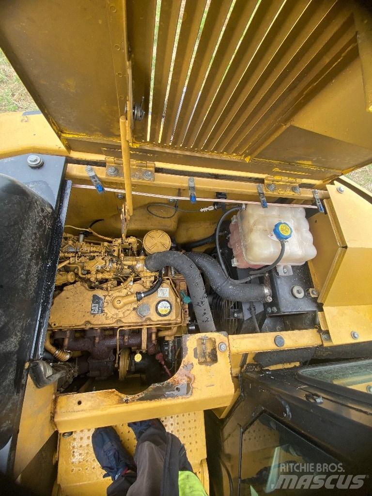 CAT 314 E LCR حفارات زحافة