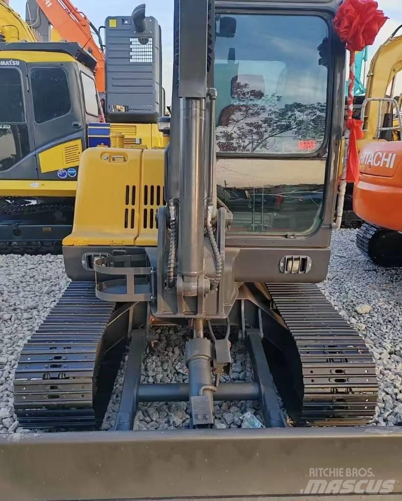 Volvo EC 60 حفارات زحافة