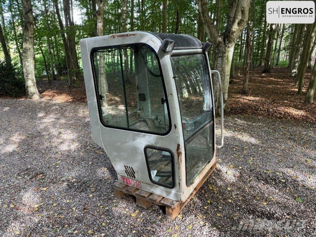 Takeuchi TB 016 حفارات صغيرة أقل من 7 طن (حفارات صغيرة)