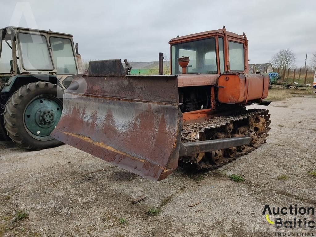  Onbekend DT-75 بلدوزرات مجنزرة