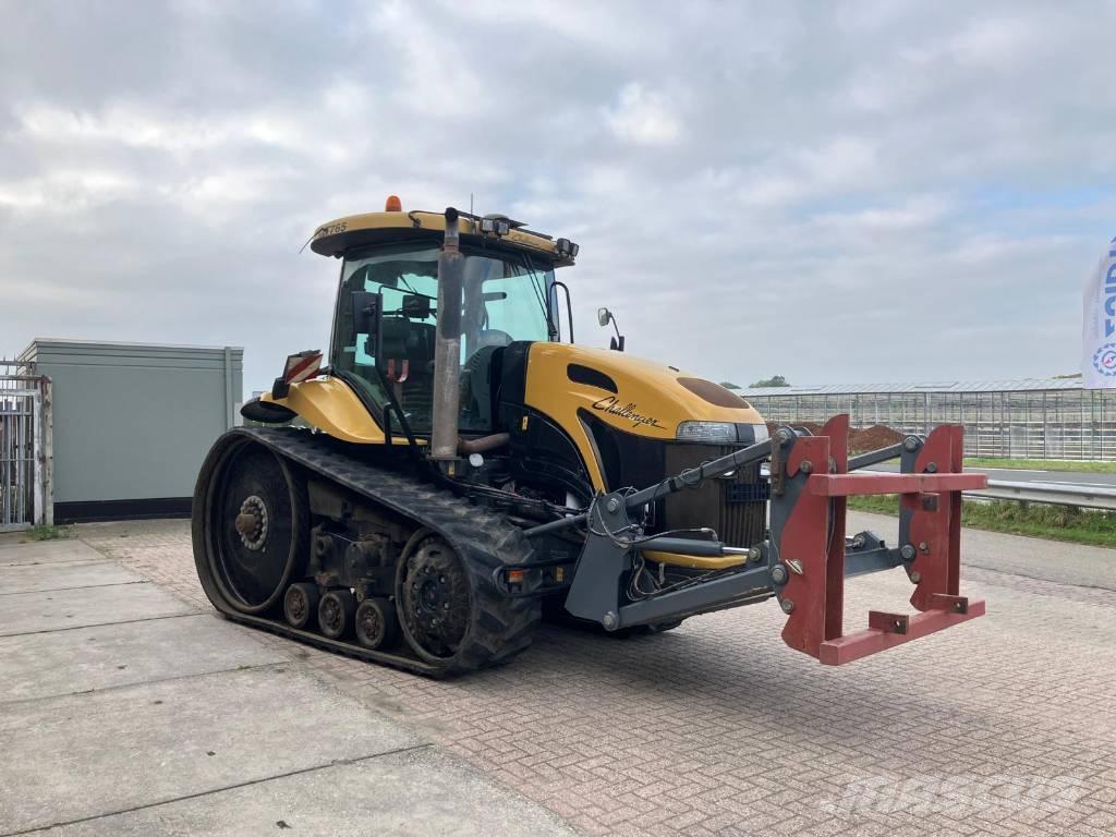 Challenger MT765 الجرارات