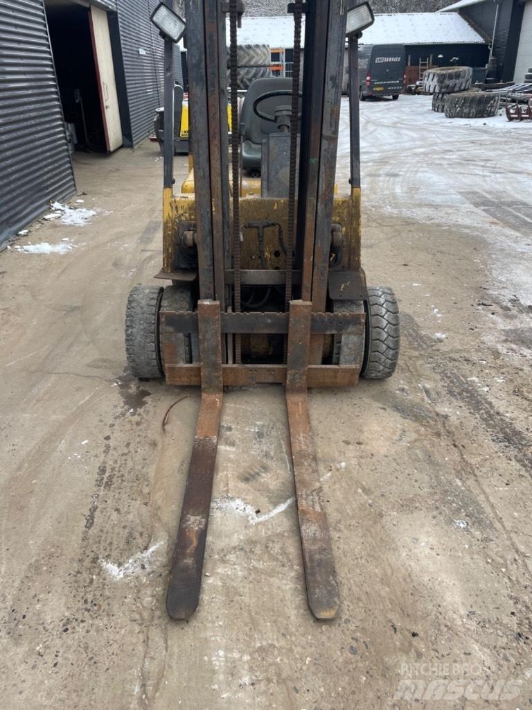 CAT GP 15 شاحنات LPG