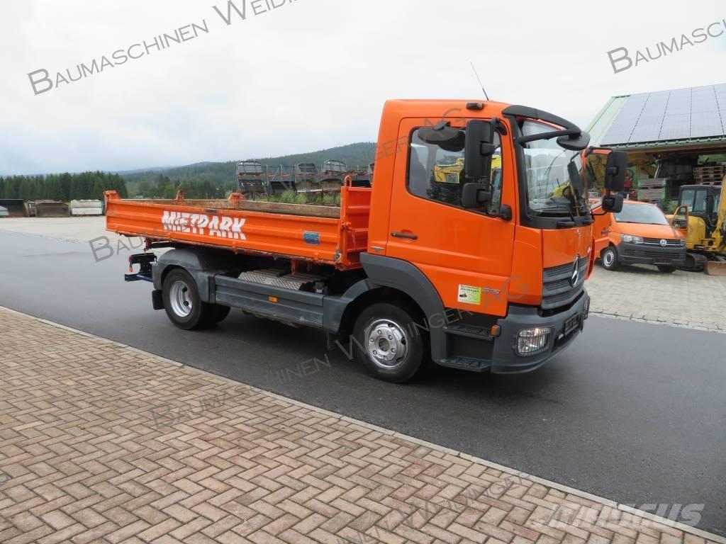 Mercedes-Benz 818K شاحنات قلابة