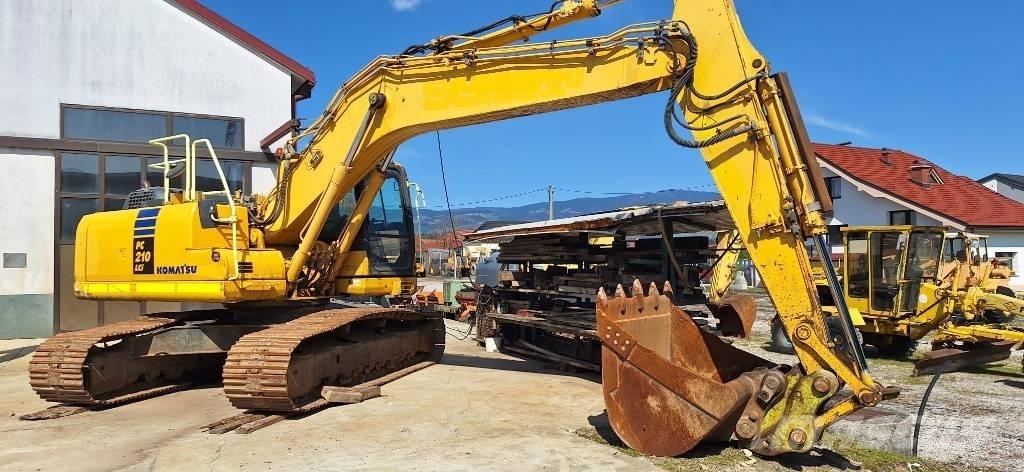 Komatsu PC 210 حفارات زحافة