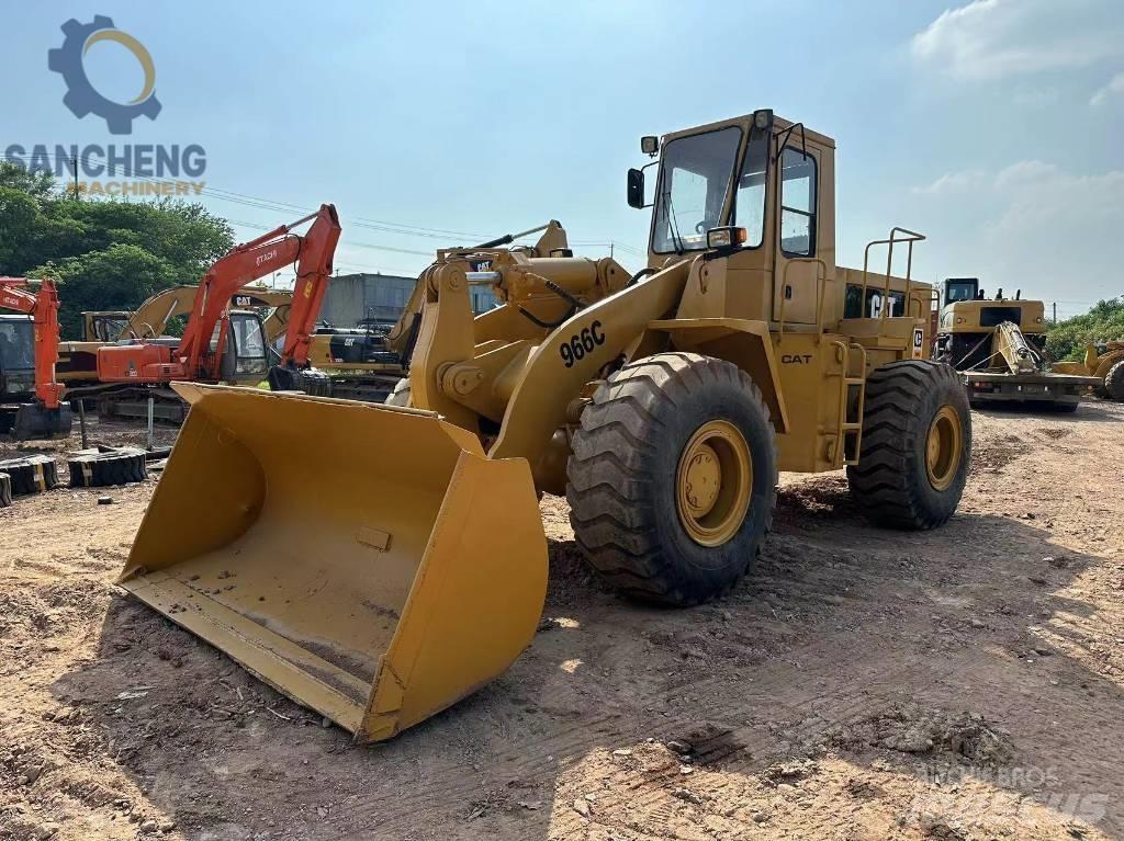 CAT 966 C لوادر بعجل