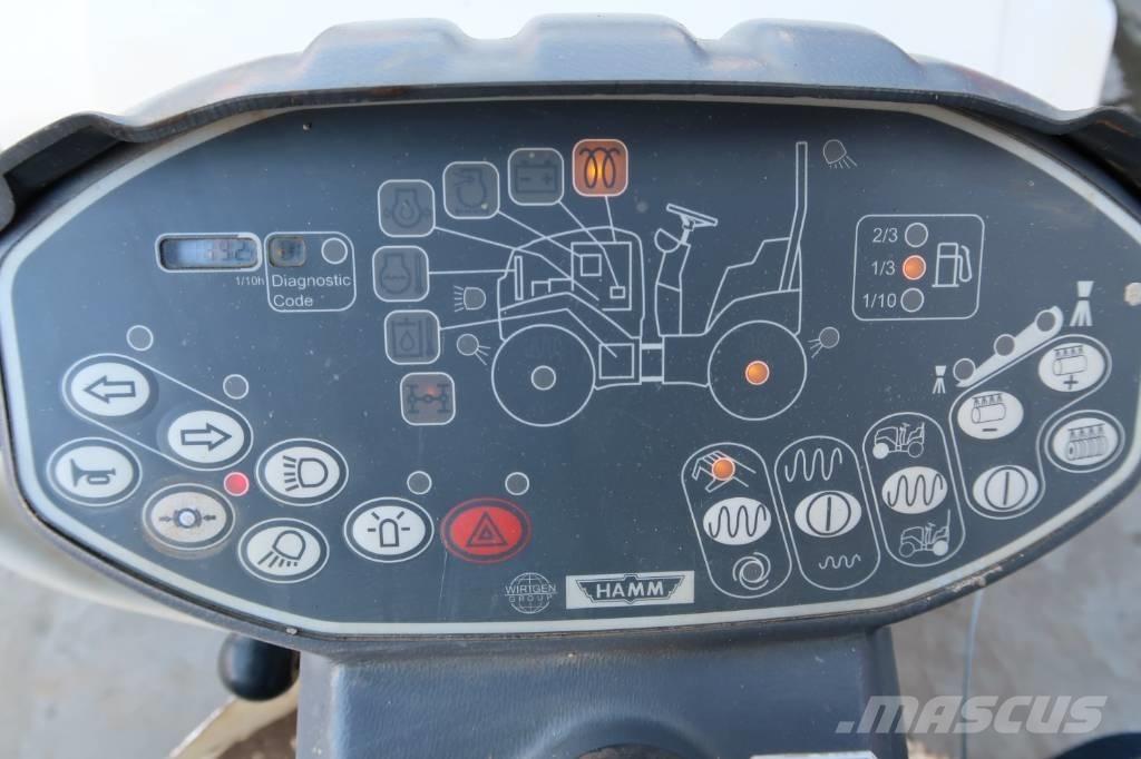 Hamm HD 12 VV مداحل ثنائية الاسطوانة