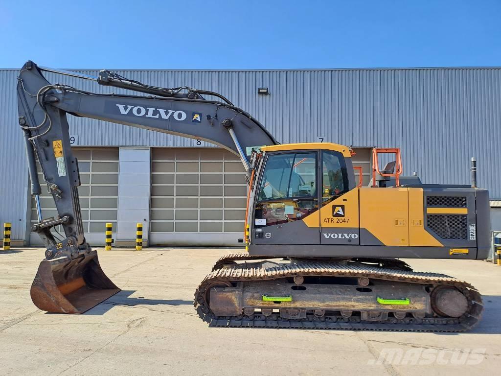 Volvo EC220EL حفارات زحافة
