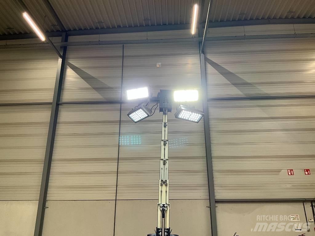 Towerlight VT 1 أبراج خفيفة