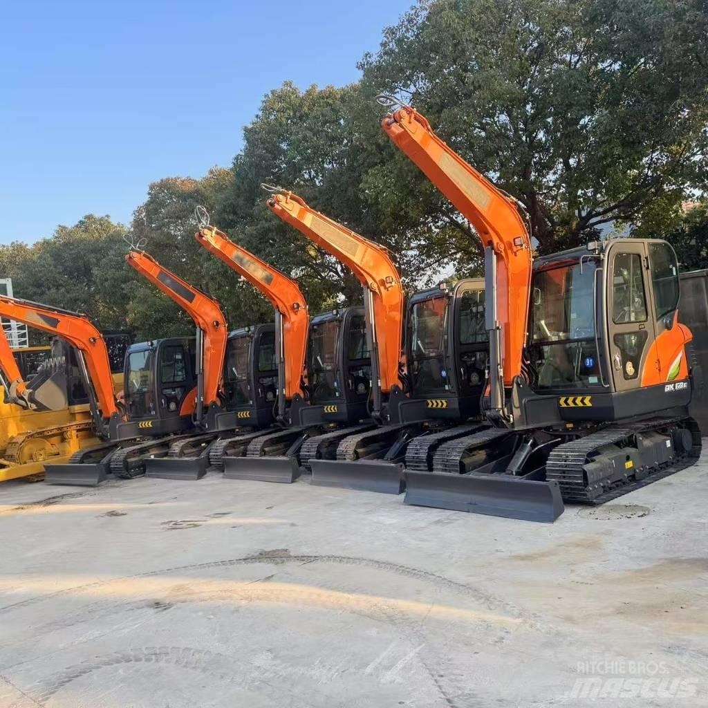 Doosan DX 60-9 C حفارات زحافة