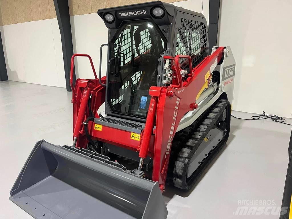 Takeuchi TL 6 R لوادر زحافة