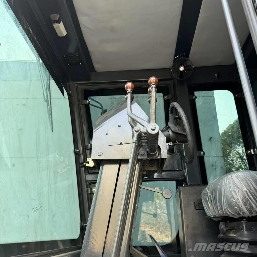 CAT 140 G معدات تمهيد الطرق