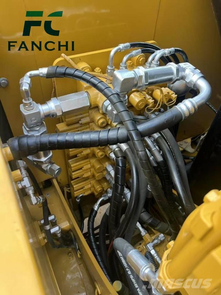 CAT 308 E حفارات زحافة